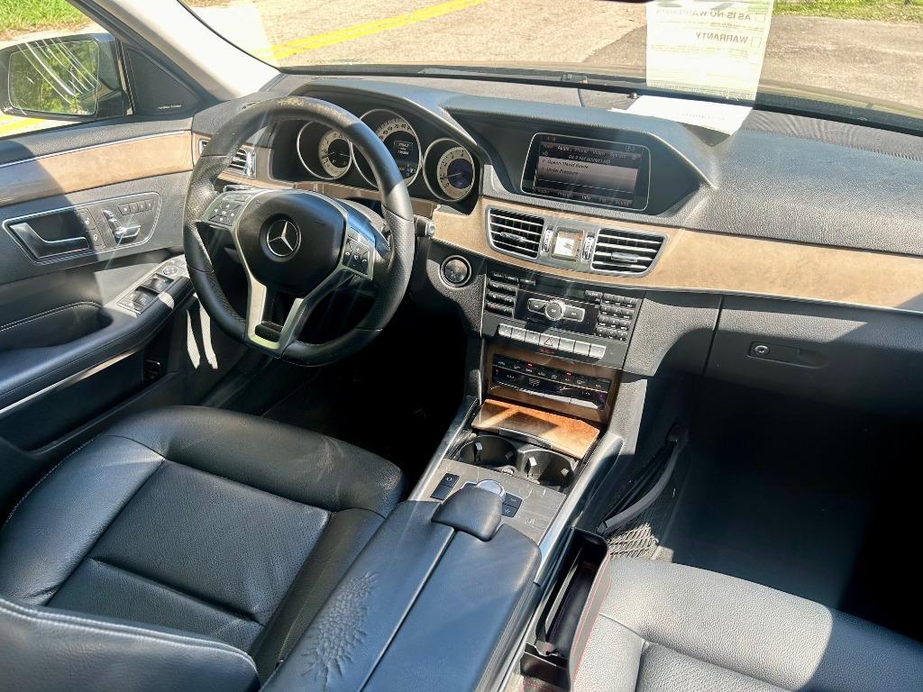 2014 Mercedes-Benz E-Class E350 Luxury photo